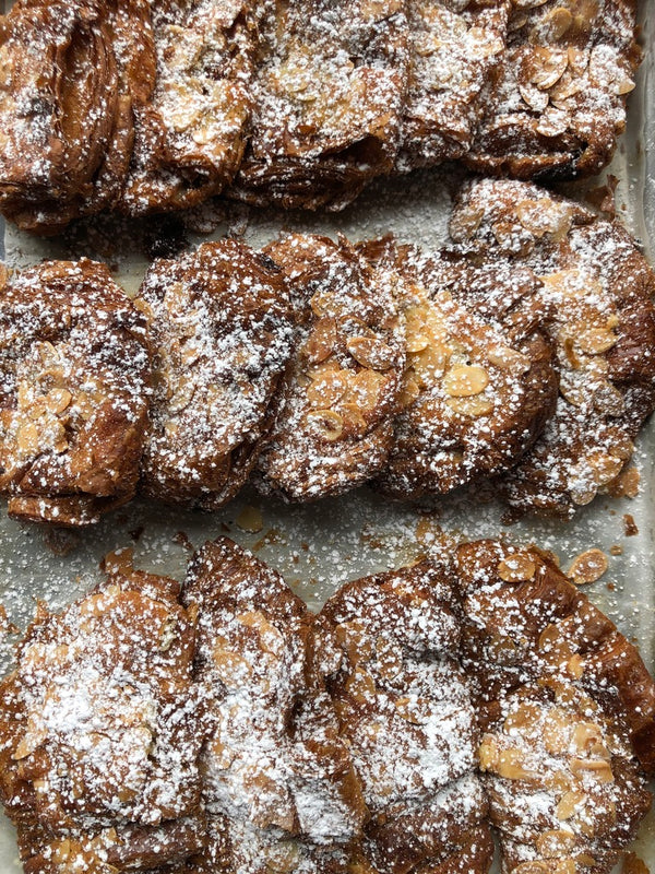 Pain au chocolat aux amandes